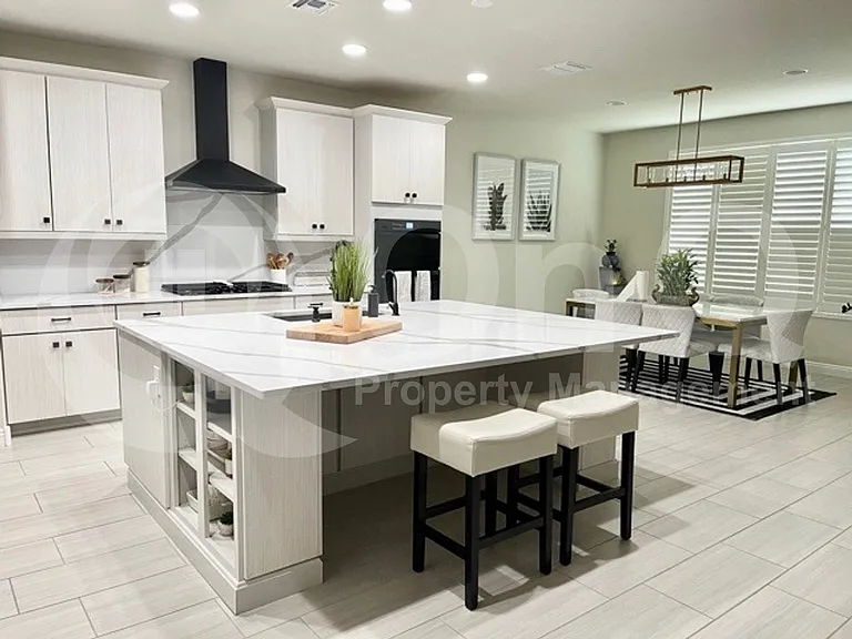 5083 W Calle Vista Del Sur — Photo 3