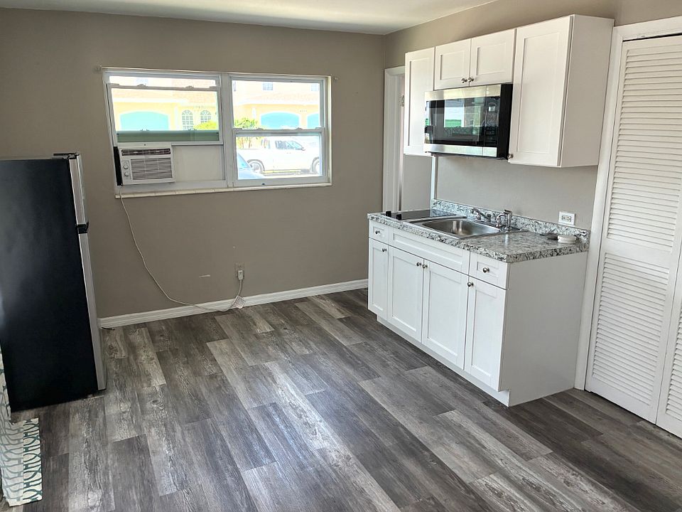 1st image of 4966 Viceroy St APT 4