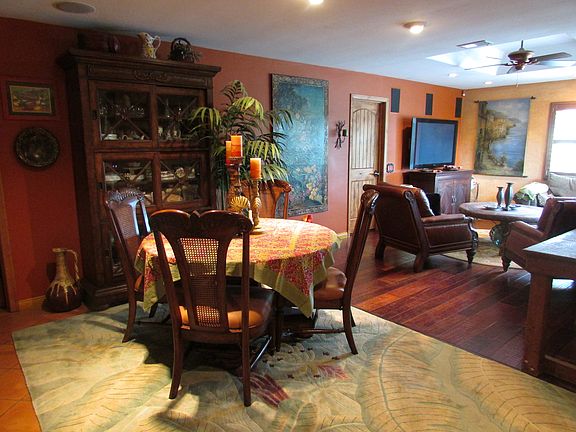 Open plan dining/Living room