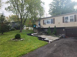 15 Park Dr, Chester, NY 10918