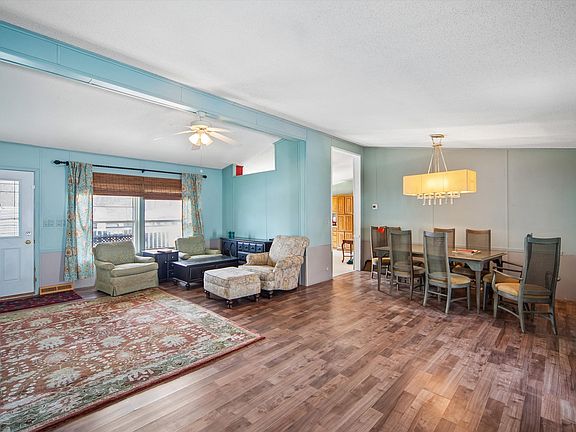 4th image of 4260 Berwick Dr
