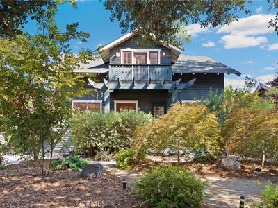 1070 N Marengo Ave, Pasadena, CA, 91103