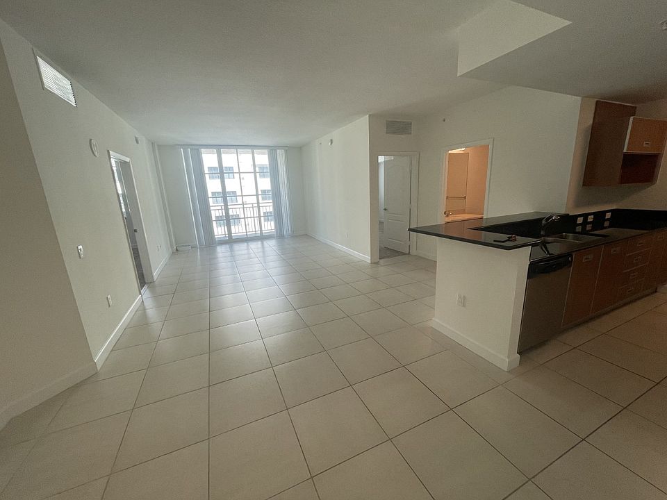1st image of 410 Evernia St APT 728