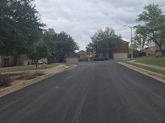 4th image of 123 Paddington Dr