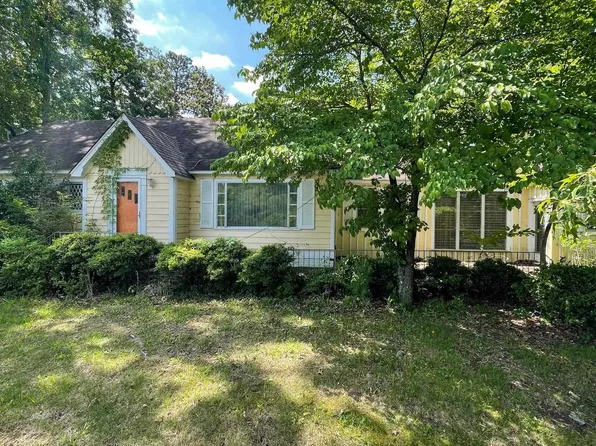 1092 Bexar Ave E, Hamilton, AL 35570