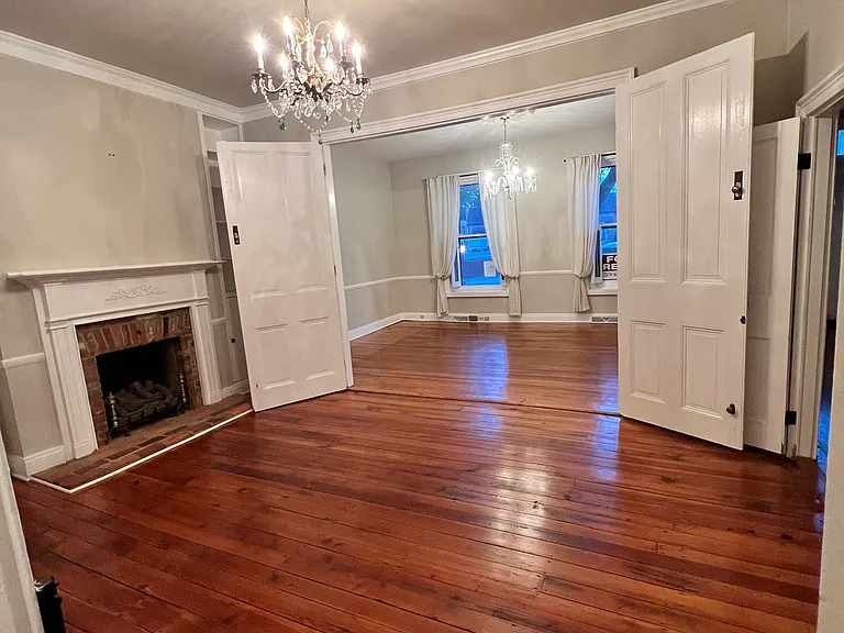 340 N Market St — Photo 45