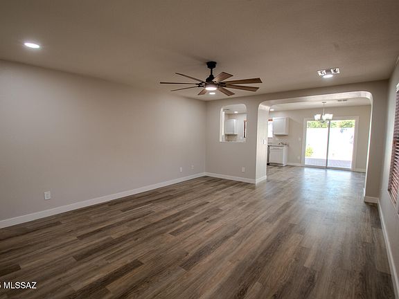 5th image of 8769 E Green Branch Ln