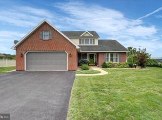 1732 Bell Ave, Chambersburg, PA 17202