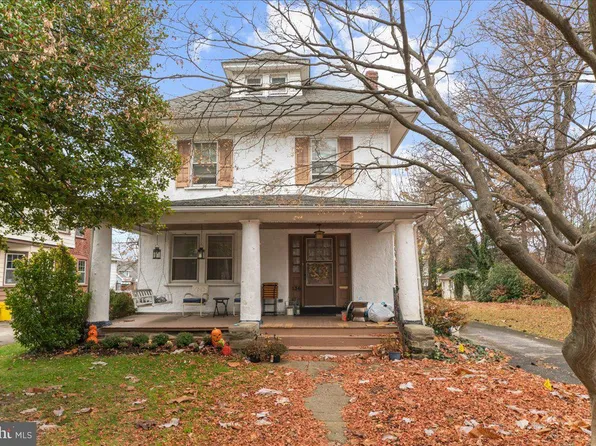 136 Grandview Rd, Ardmore, PA 19003