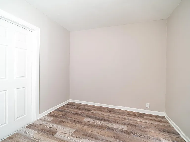 465 Brehl Ave — Photo 22