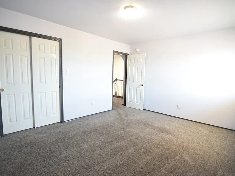4903 Golden Gate Dr — Photo 17