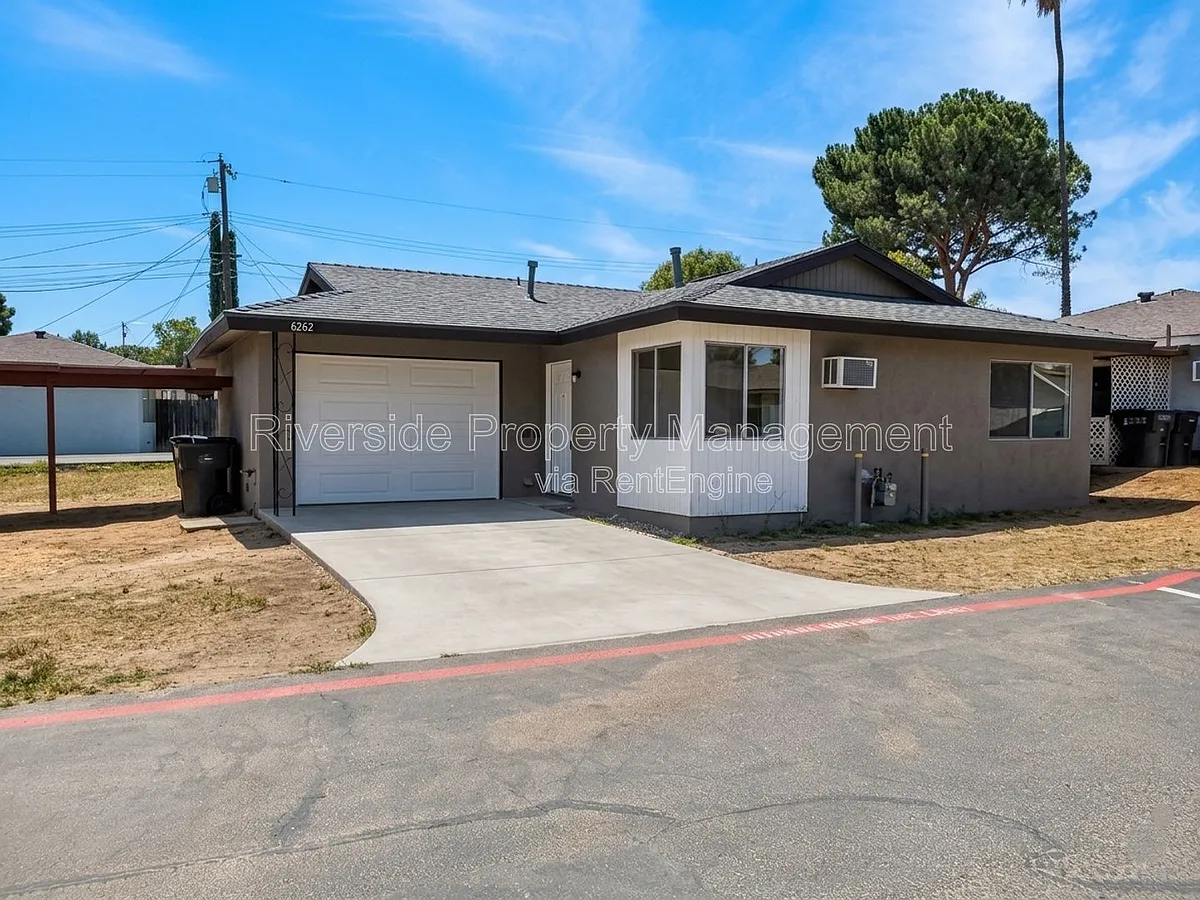 Building Photo - 6262 Jones Ave