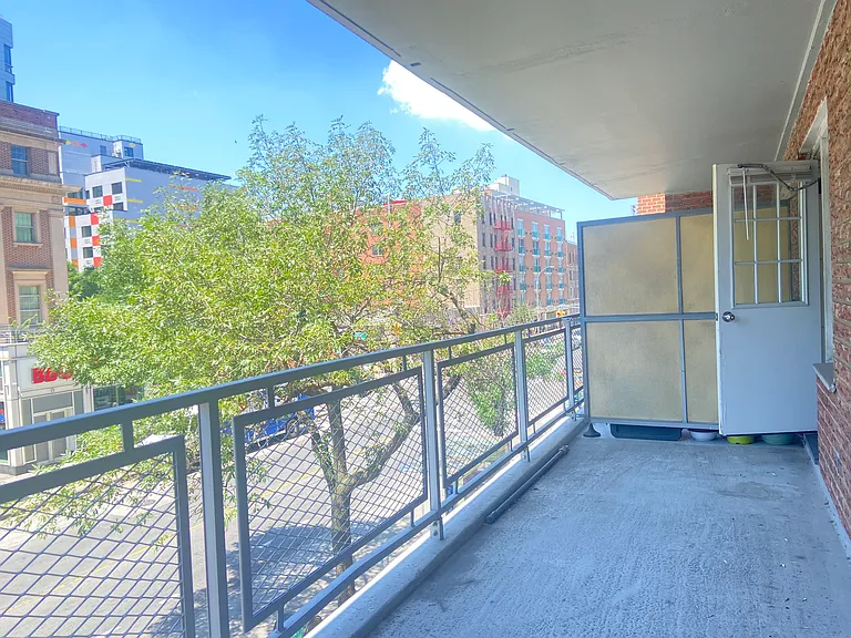 8915 Parsons Blvd #3J — Photo 10