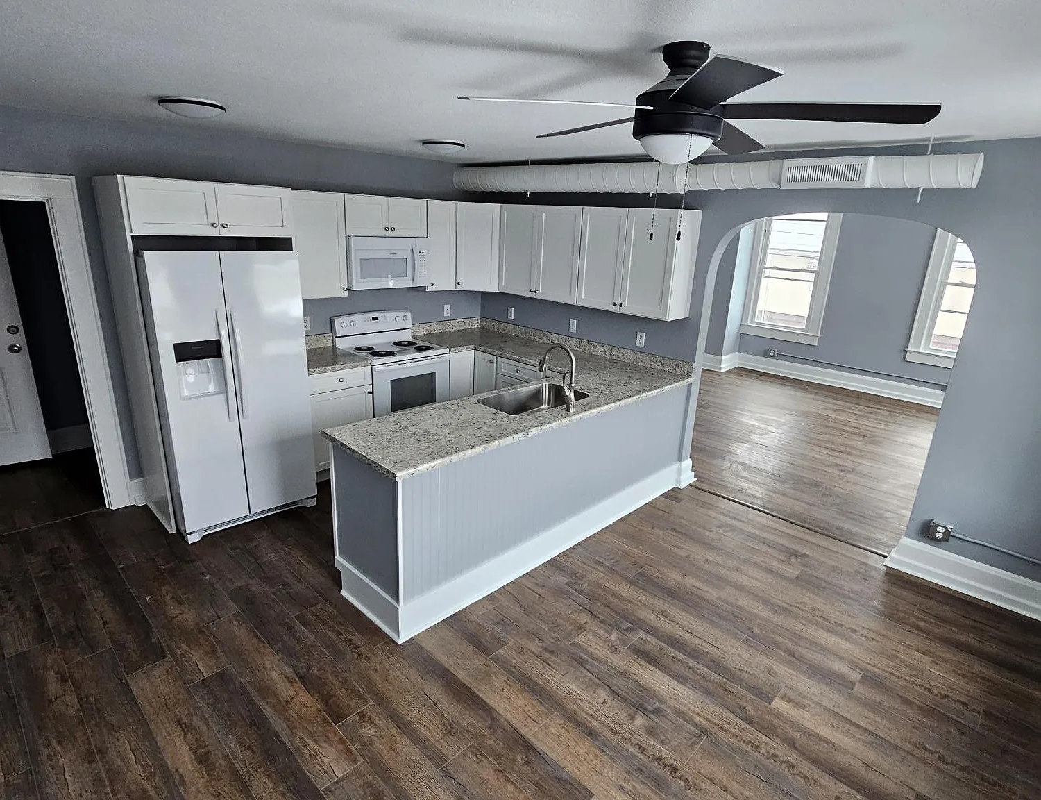 2 bed, $1,200 — Photo 1