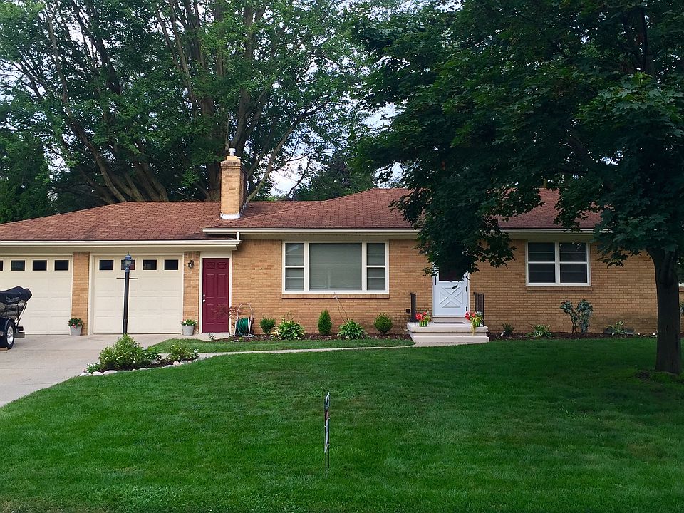 1st image of 1727 Morningside Dr SE