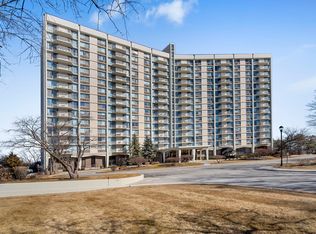 (Undisclosed Address), Oak Brook, IL 60523