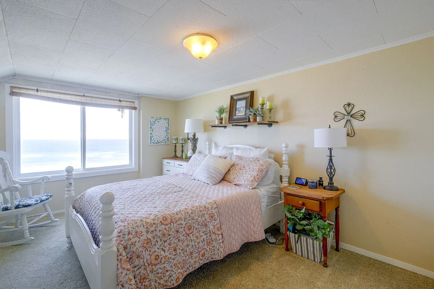 2 bed, 1.0 bath, 1399 sqft, $3,612 — Photo 4