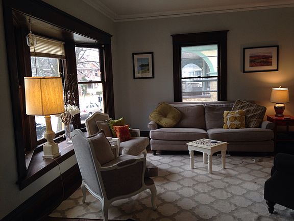 2nd image of 143 Benjamin Ave SE