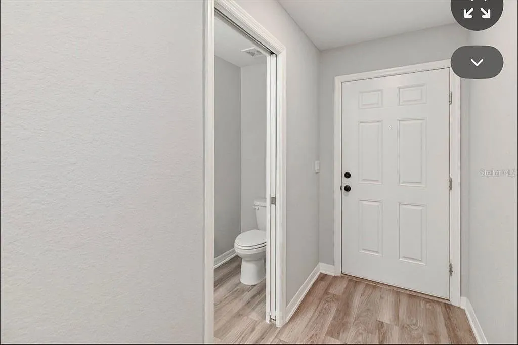 1 bed, 1.0 bath, 1713 sqft, $950 — Photo 2