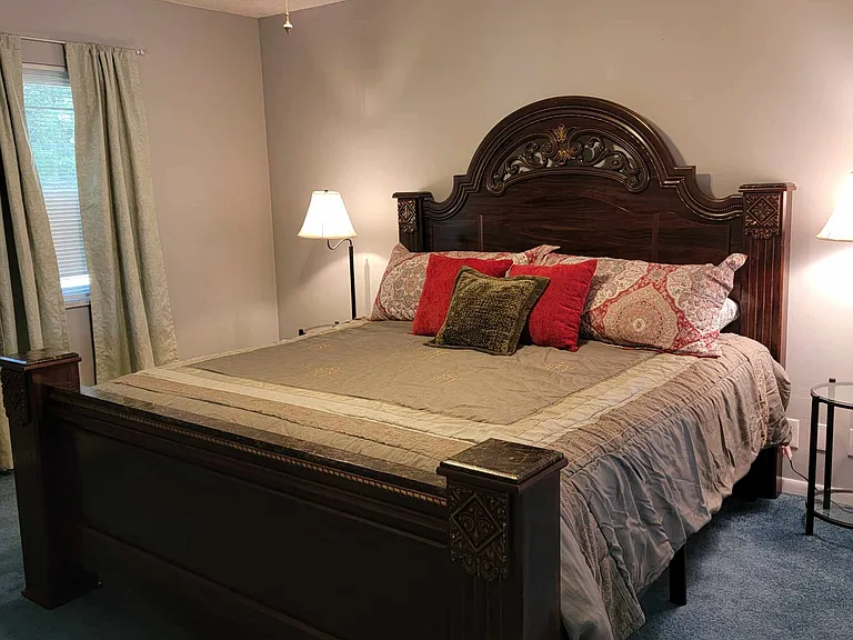 2312 Smuts Dr — Photo 30
