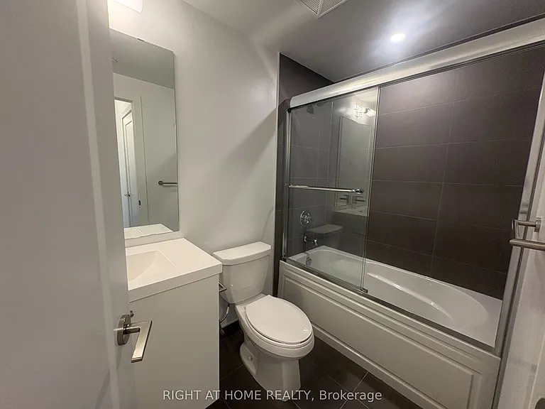 2545 Simcoe St N #357 — Photo 15