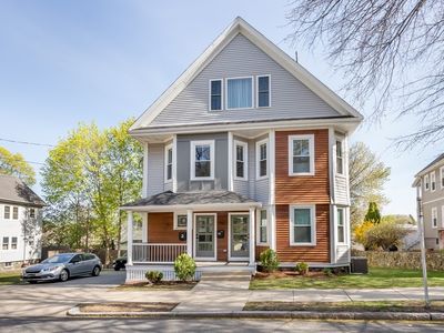 61 Paul Revere Rd FLOOR 2, Arlington, MA, 02476