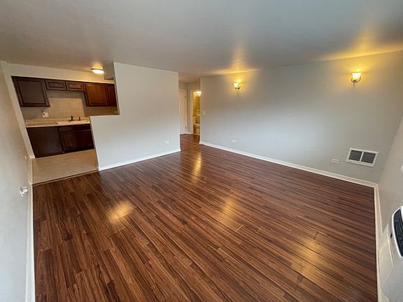 3rd image of 515 S Milwaukee Ave #517-7