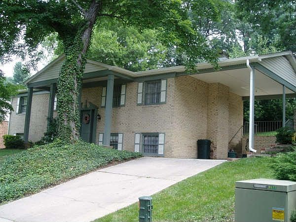 Front/Carport