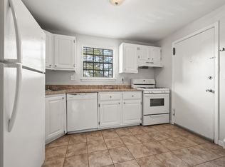 122 Sycamore Ln #A, Manchester, CT 06040