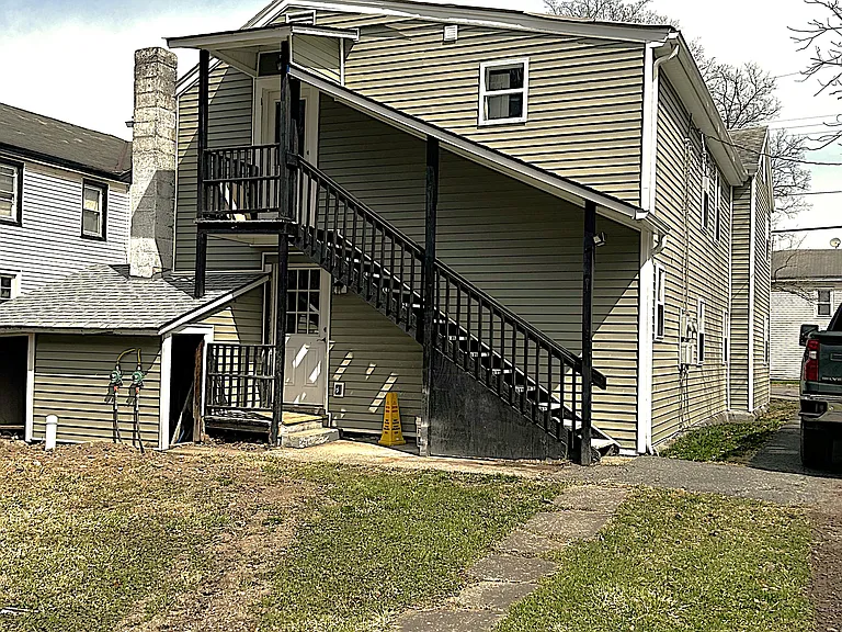 Warren St — Photo 21