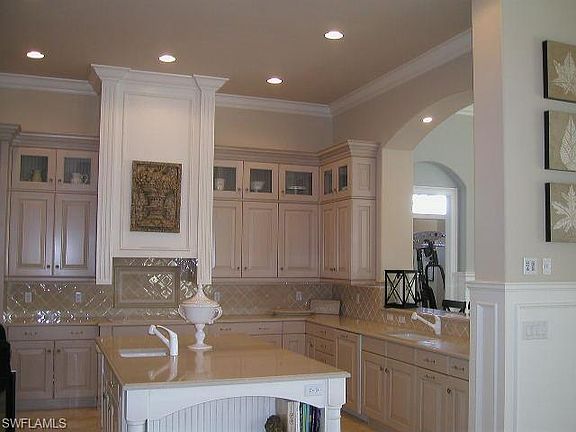 4th image of 7555 Treeline Dr