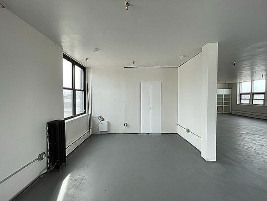 5th image of 79 Quay St #3N