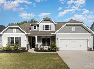 160 Broadleaf Dr, Denver, NC 28037