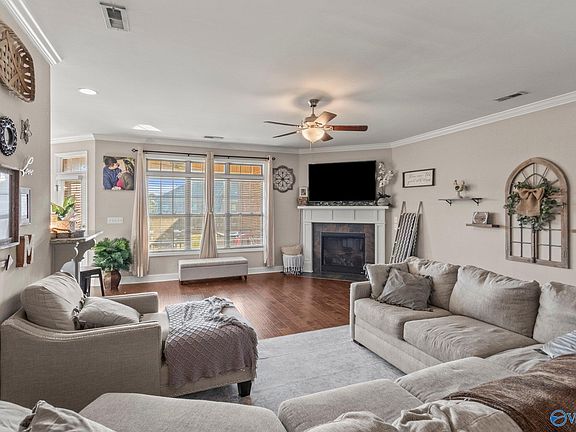 5th image of 107 Trenton Creek Ln