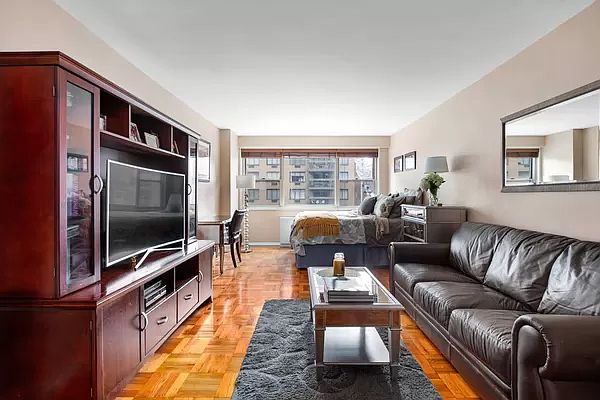 1st image of 165 E 32nd St APT 5D