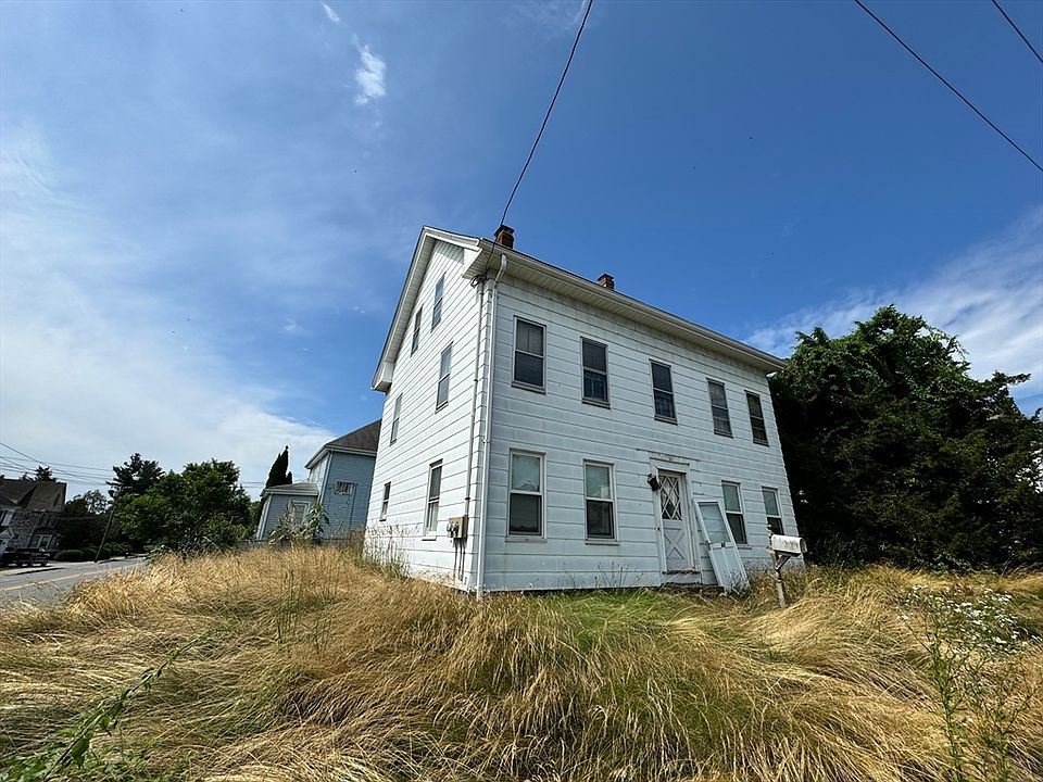 2nd image of 67 Forest St