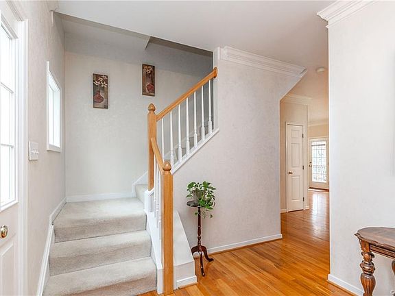 4th image of 9022 Hopkins Branch Way
