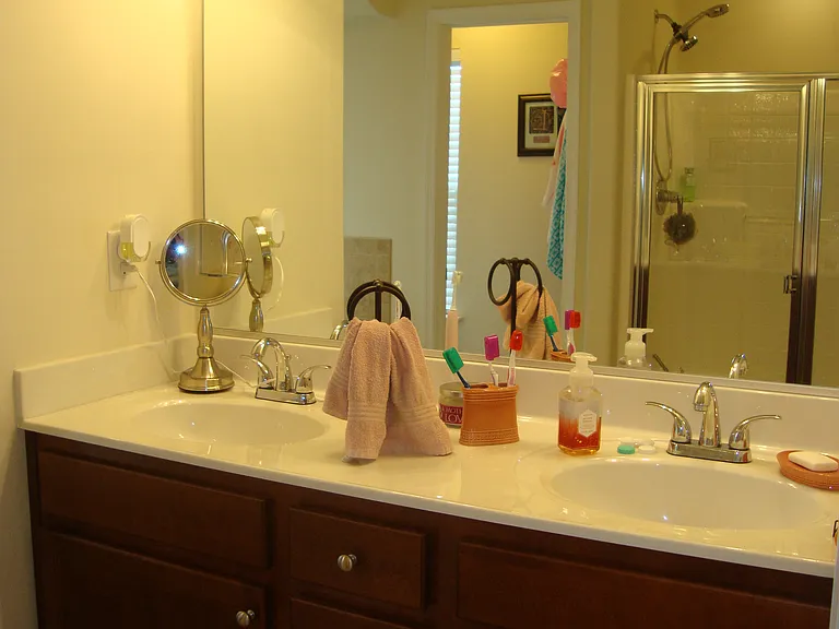 709 Valentine Ln — Photo 23