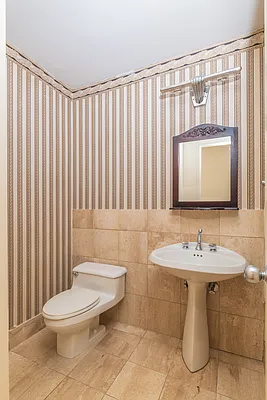 Rented by Luxury Habitat | media 13
