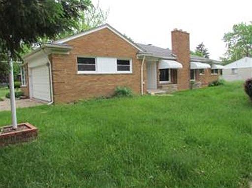 1st image of 18733 Pinecrest Dr