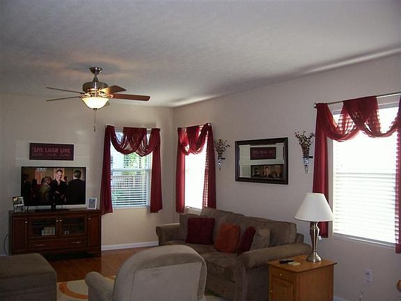 4th image of 7497 Hargus Dr