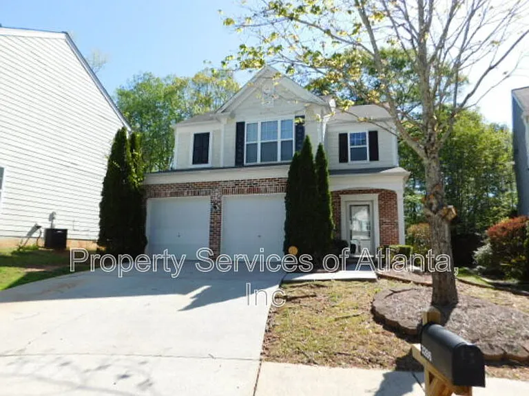 3286 Welmingham Dr SW — Photo 1