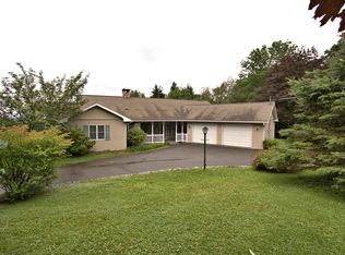 301 Gumbletown Rd, Paupack, PA 18451