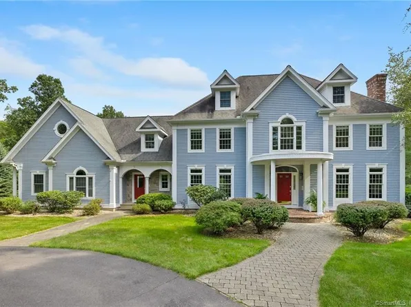 2 Farmington Ridge Drive, Farmington, CT 06032