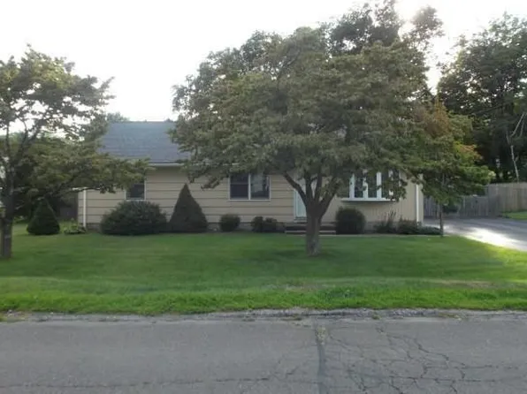 3839 Madison Ave, Bridgeport, CT 06606