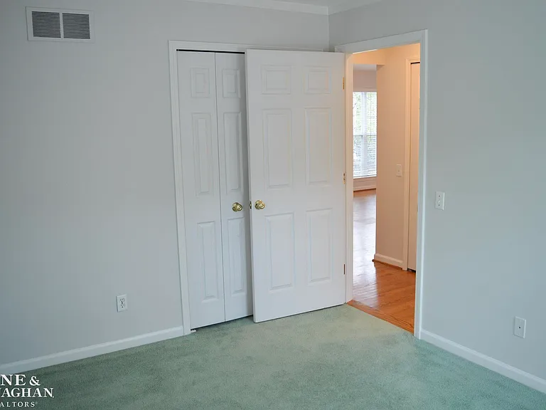 860 Neff Rd — Photo 14