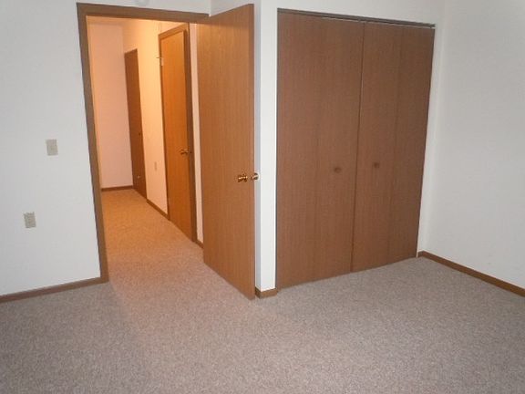 5th image of 132 W 23rd St APT 211