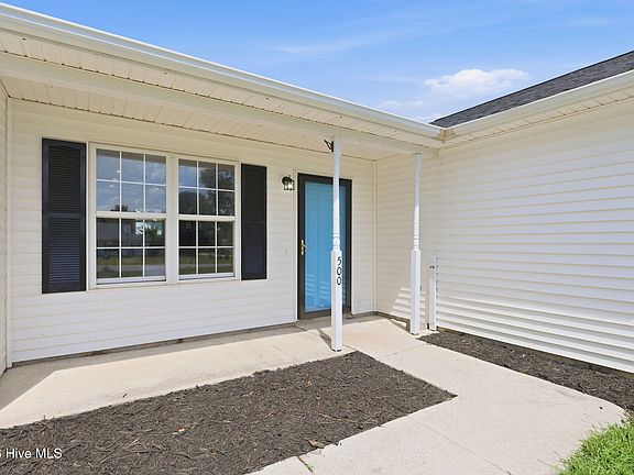 4th image of 500 Shetland Place