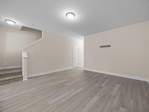 5th image of 364 Porthaven Way