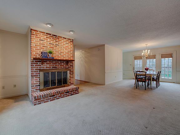 5th image of 8935 Wesley Pl